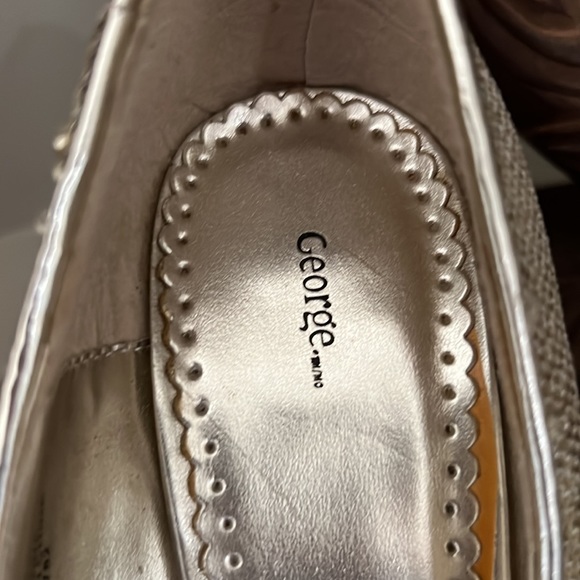 high heels shoes. Worn a few times like new. - Picture 3 of 6